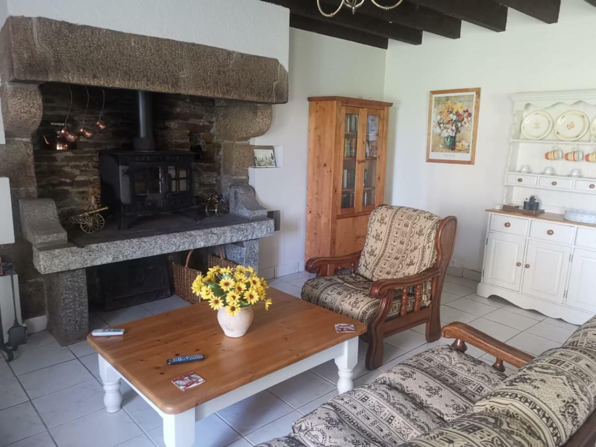 Villa La Loctais à Les Portes du Coglais Extérieur photo