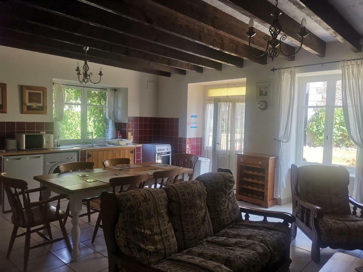 Villa La Loctais à Les Portes du Coglais Extérieur photo
