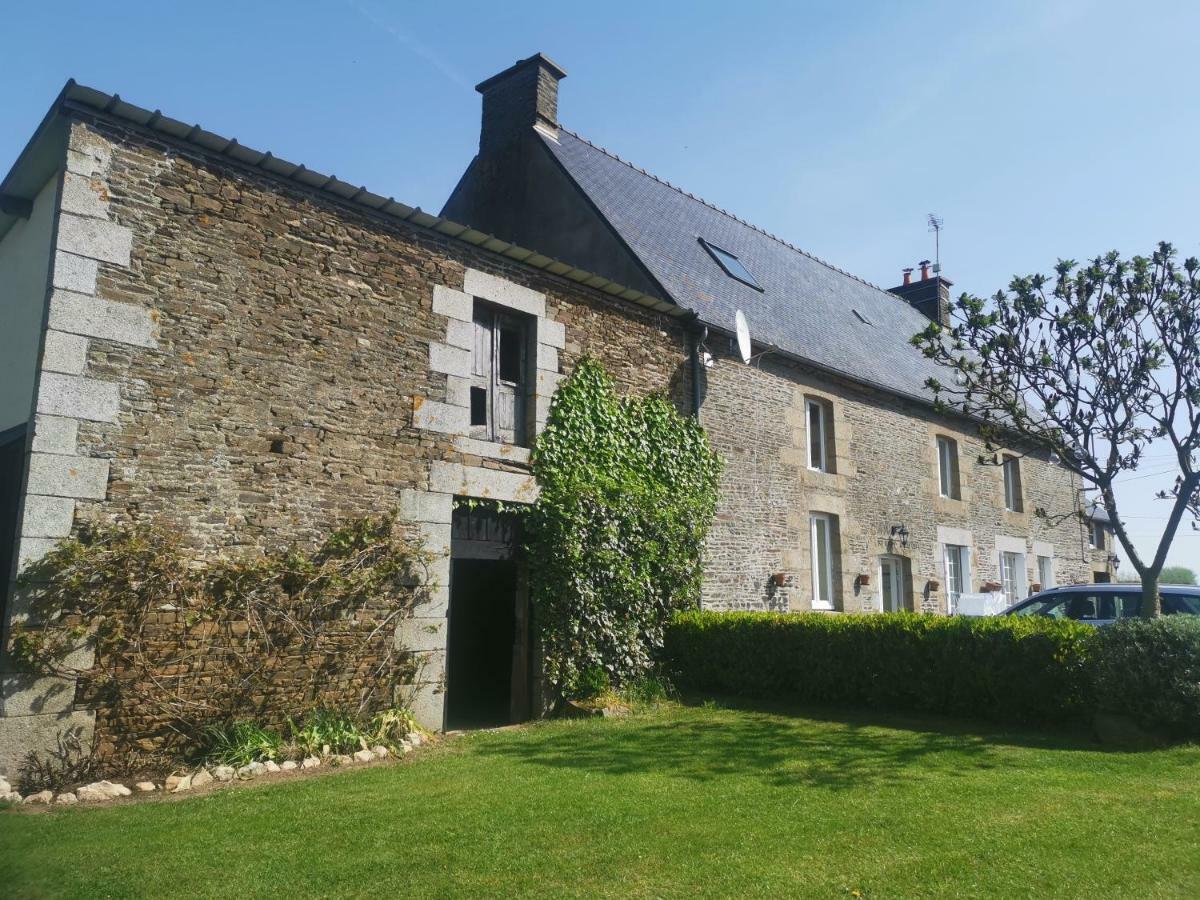 Villa La Loctais à Les Portes du Coglais Extérieur photo